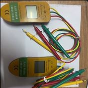 SL8032数显相序表
